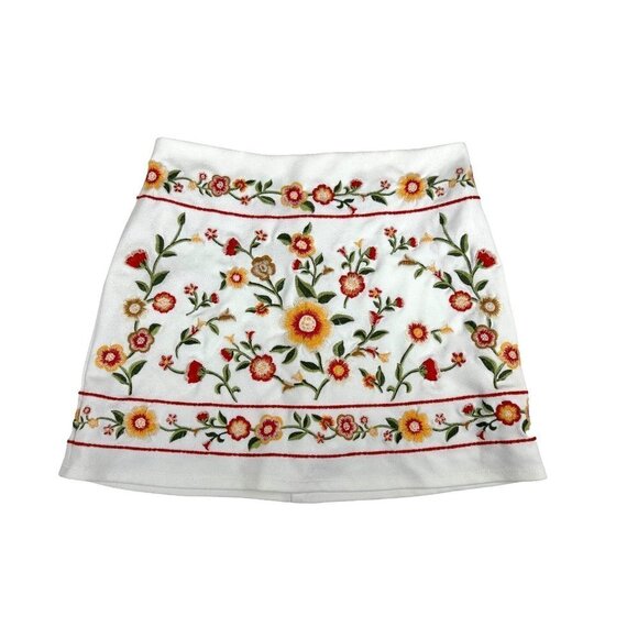Forever 21 Embroidered Floral Mini Skirt Size Medium - Picture 3 of 8